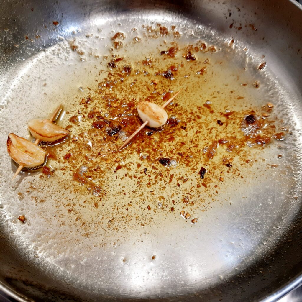 saccottini all'uovo con borragine e pecorino