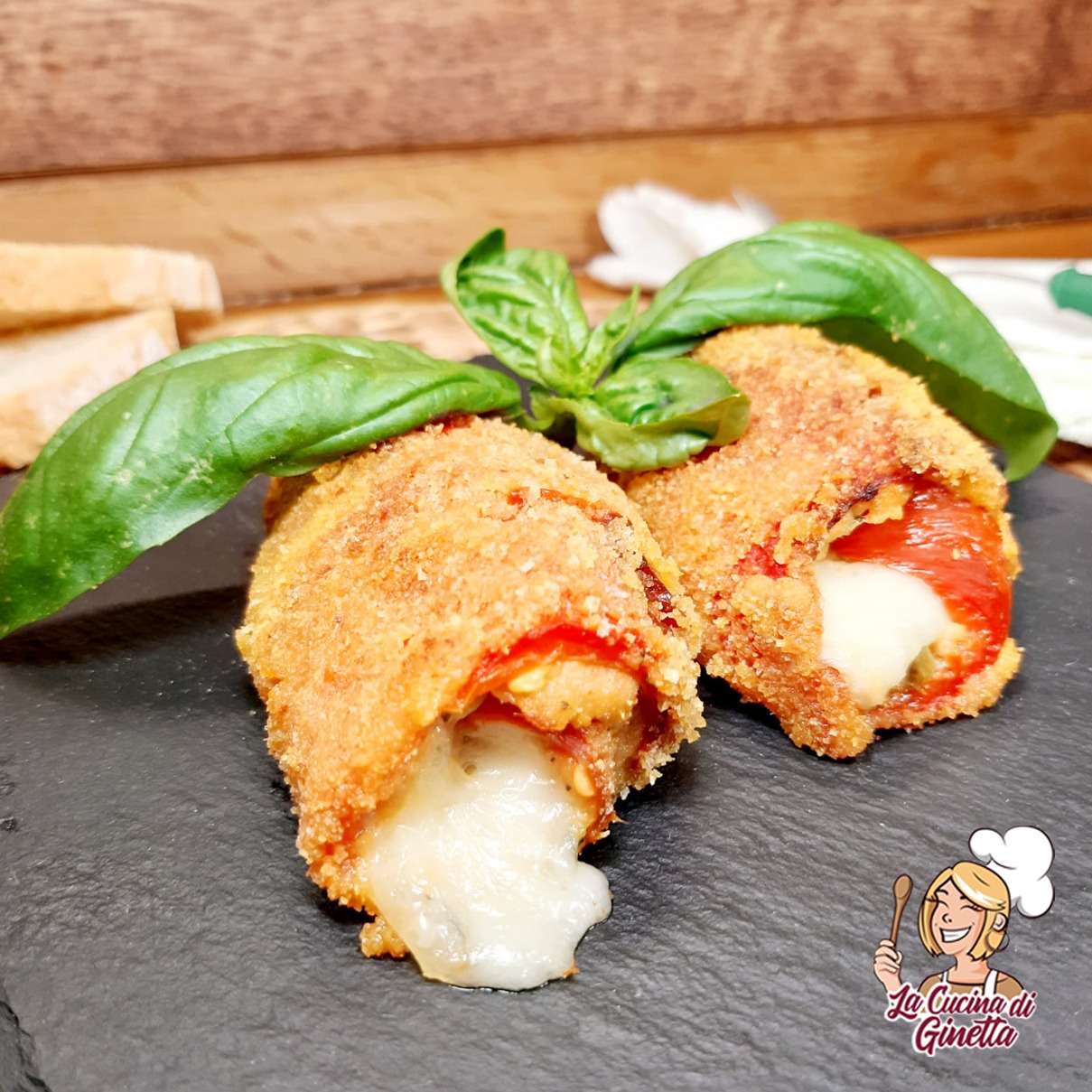 involtini di peperoni con tonno e mozzarella