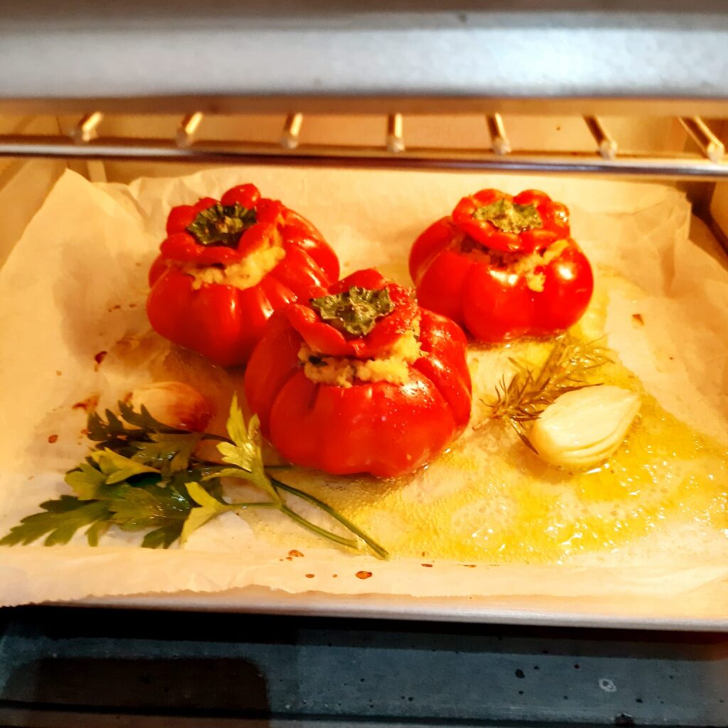 peperoni ripieni con saporito pane raffermo