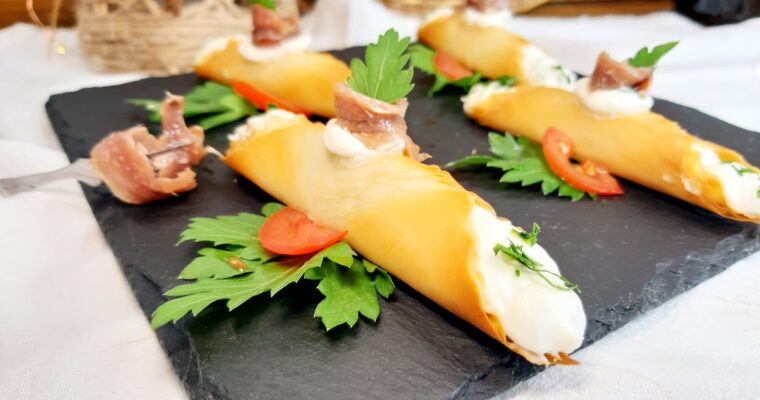 CANNOLI CON CREMA DI FORMAGGIO E ALICI AL TARTUFO BIANCO