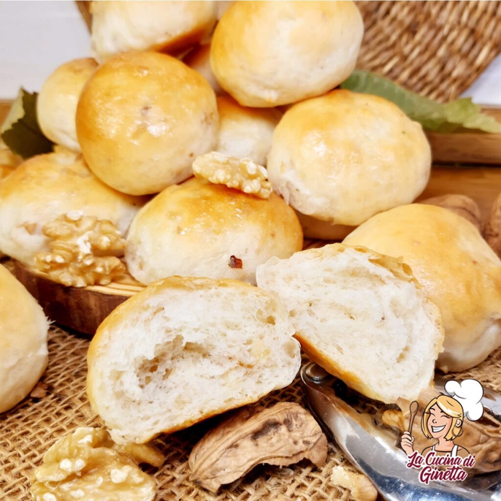 bottoncini al latte con le noci