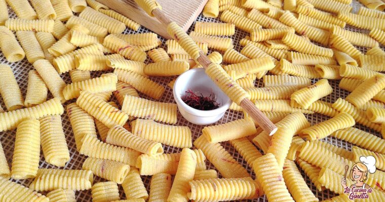 RIGATONI AL PETTINE CON PISTILLI DI ZAFFERANO