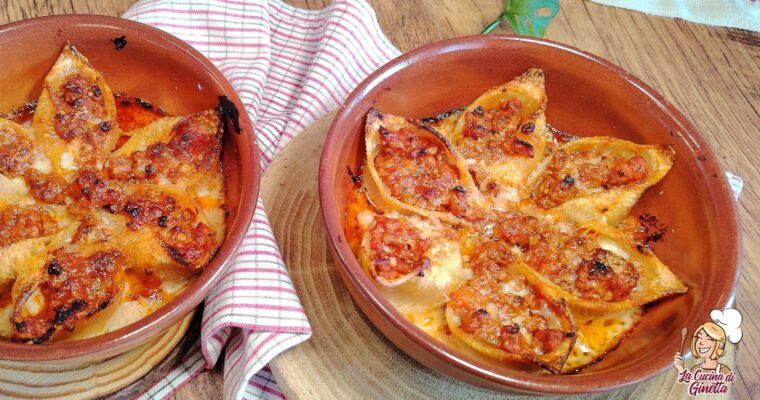 CONCHIGLIONI RIPIENI DI RAGÙ AL FORNO