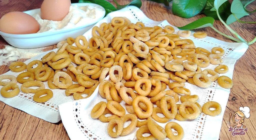 ANELLETTI DI PASTA ALL'UOVO